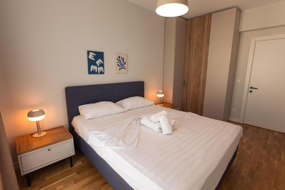 Escapism - Premium 1Br Apartment With Parking Bukarest Eksteriør billede