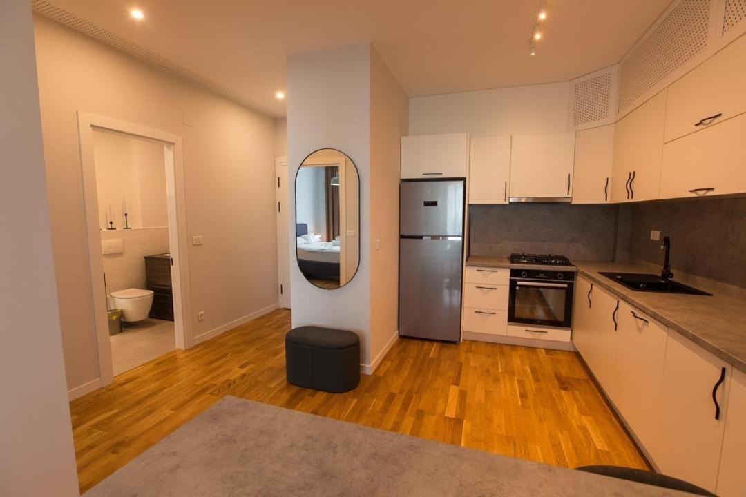 Escapism - Premium 1Br Apartment With Parking Bukarest Eksteriør billede